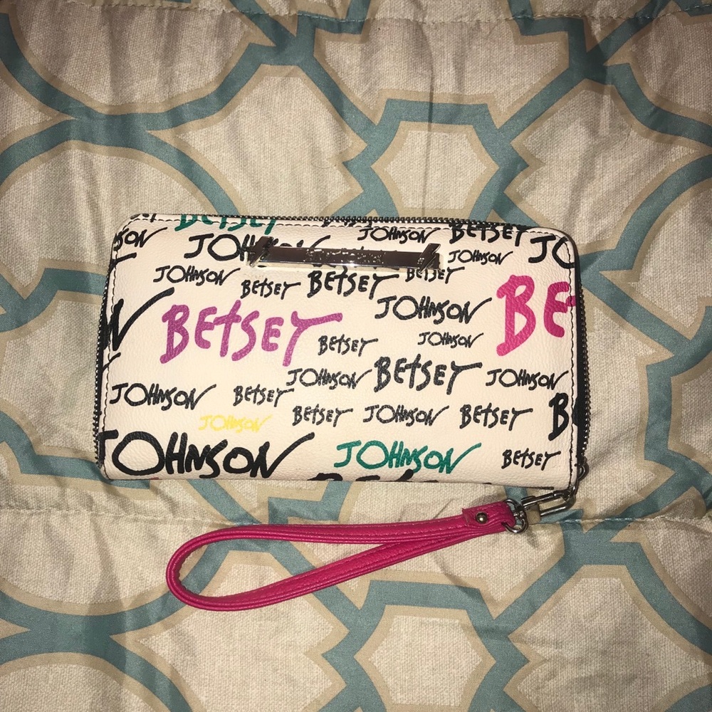 Betsey Johnson wristlet